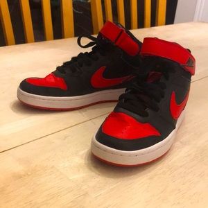 Nike Court Borough, Size 4.5, Color Red, Black, and white